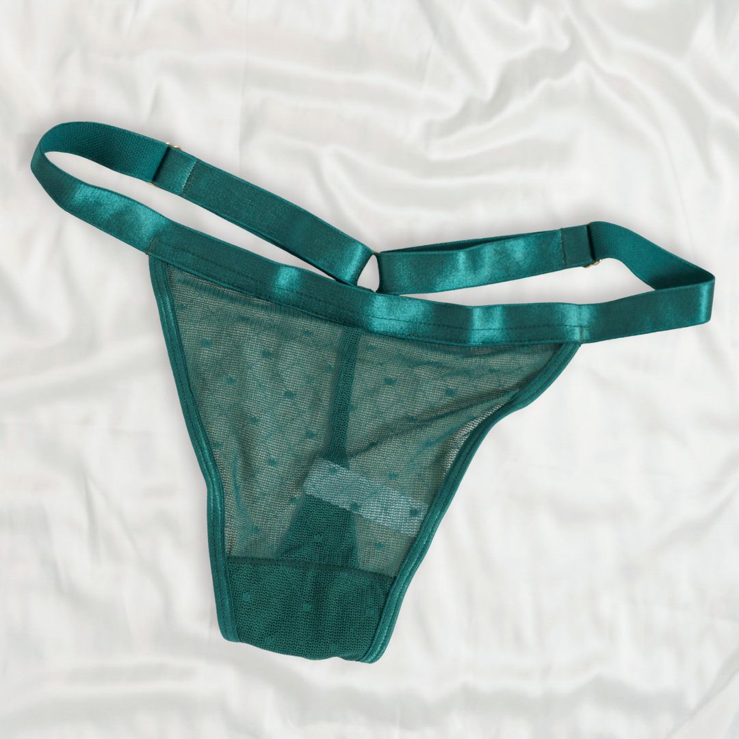 Emerald Hearts of Venus G-String - Uye Surana