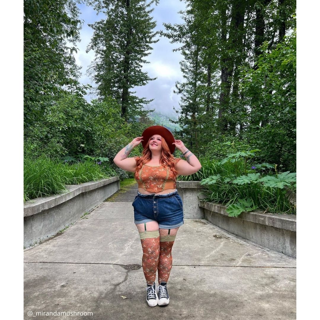 Mushroom Fairy Adjustable Garter + Stockings Set - Uye Surana