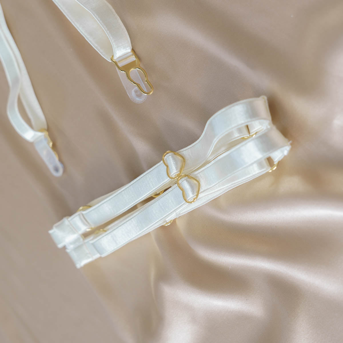 Hearts of Venus Strappy Leg Garters in Pearl - Uye Surana