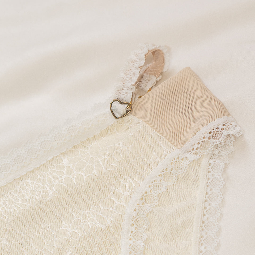 Hearts of Venus Lingerie Set in Buttercream XS/S - One-of-a-kind