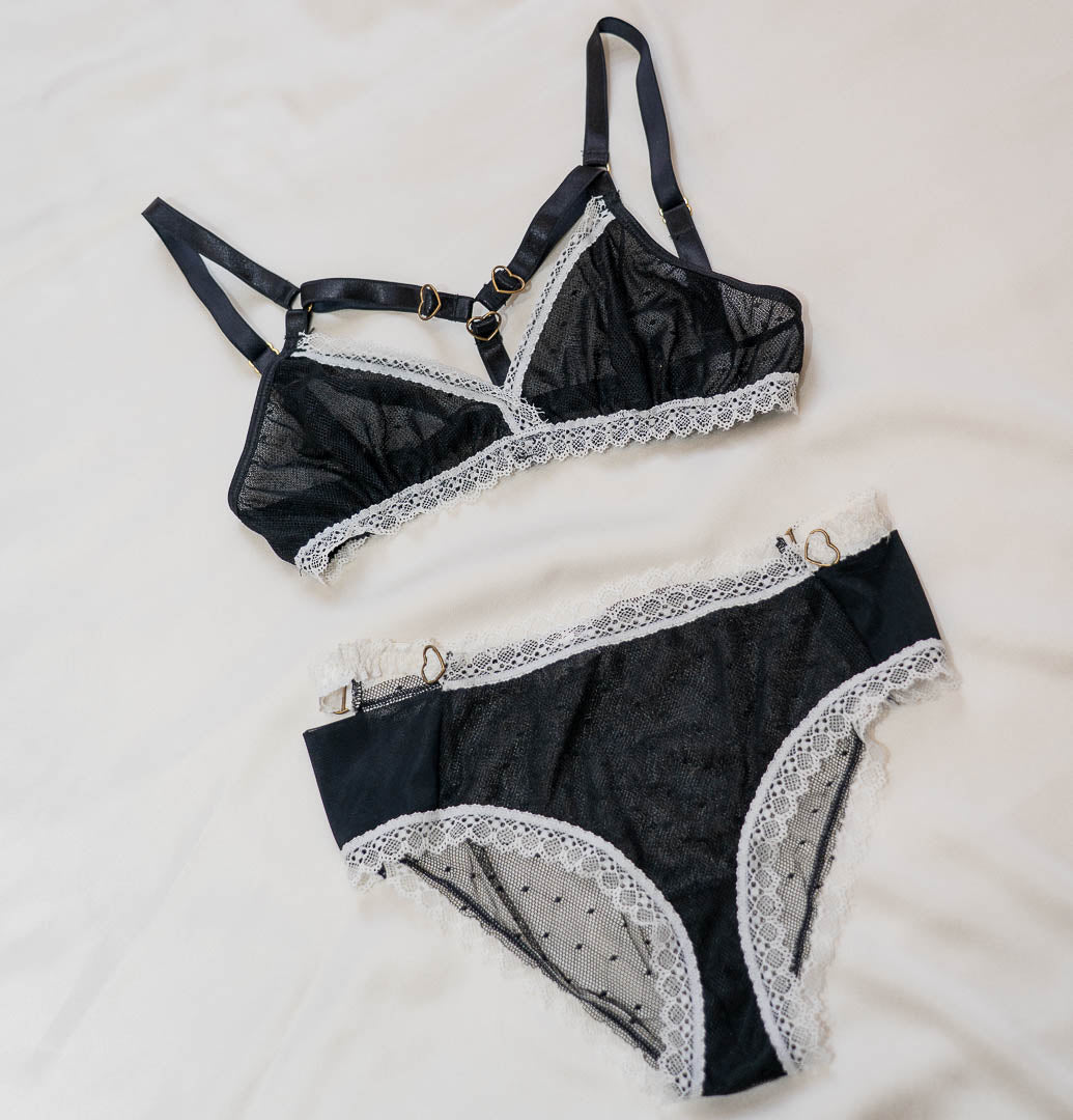 Black & White Hearts of Venus Strappy Lingerie Set XS/S - One-of-a-kind