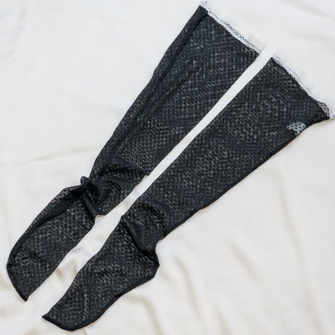 Black & White Knee-High Dot Tulle Socks
