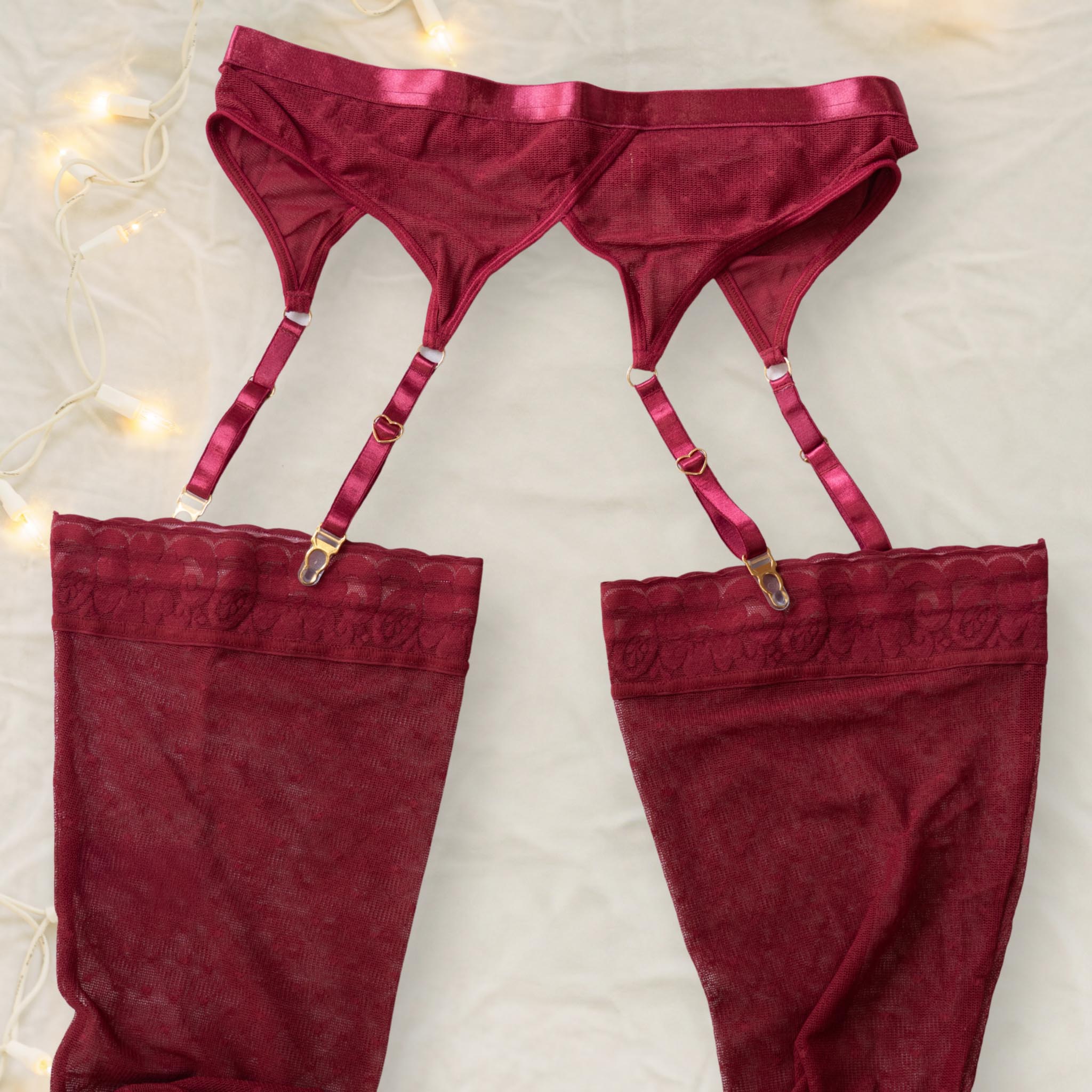 Wine Hearts of Venus Garter Stocking Set