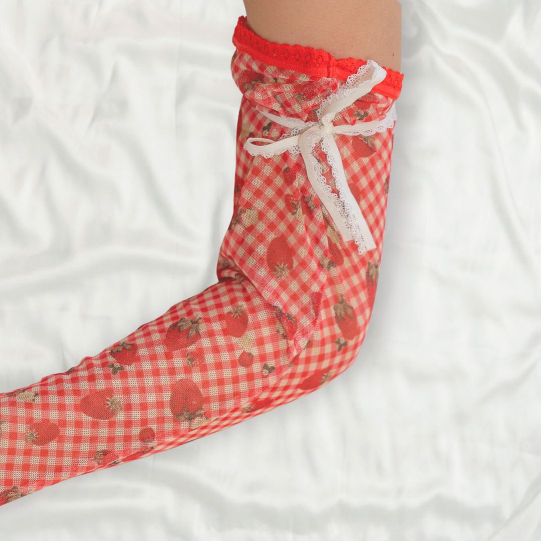 Strawberry Jam Mesh Opera Gloves - One-of-a-kind