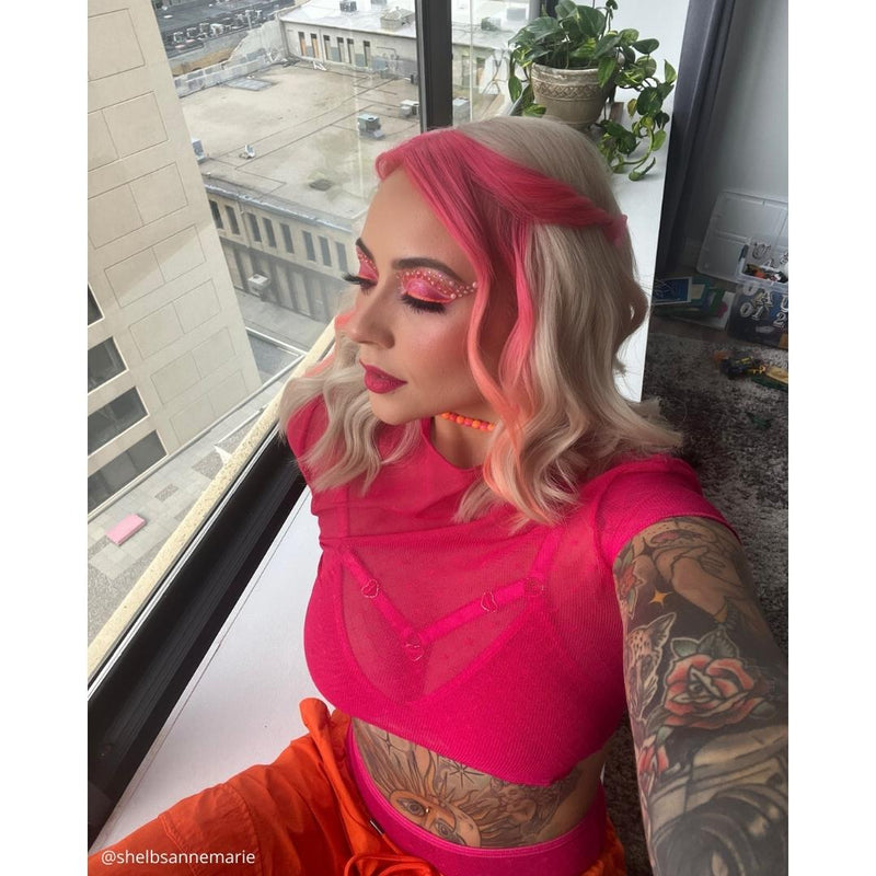 Hearts of Venus Crop Tee in Hot Pink - Uye Surana