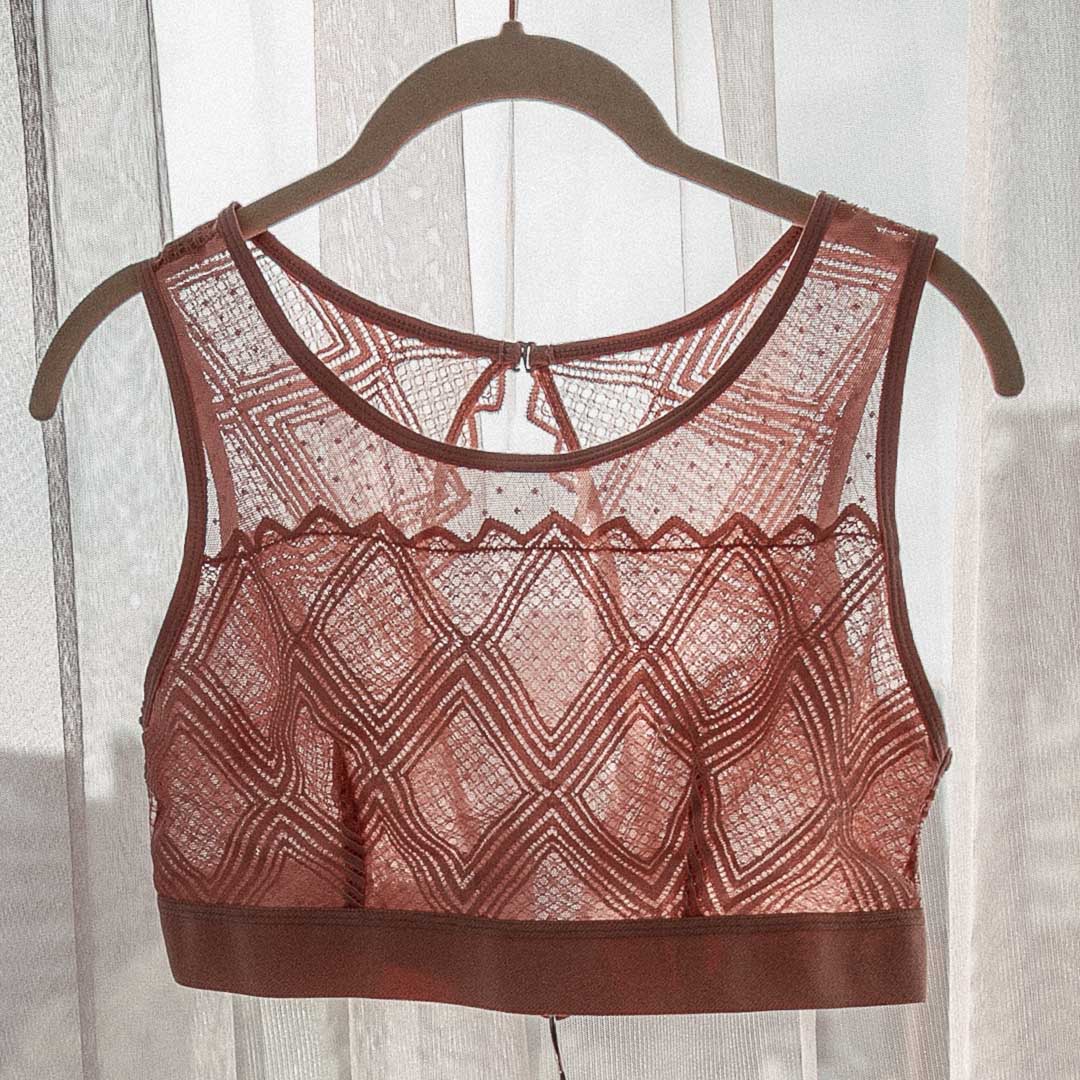 Jordan Geometric Lace Crop Cami in Petal Pink - Uye Surana