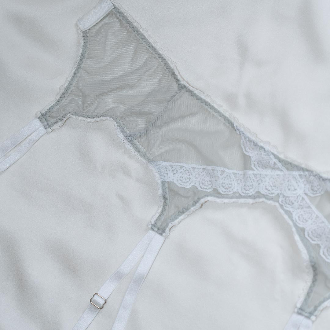 Claire Strappy Garter Belt XS/S *Minor imperfections