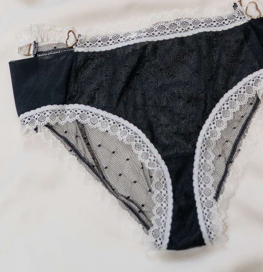 Black & White Hearts of Venus Strappy Lingerie Set XS/S - One-of-a-kind