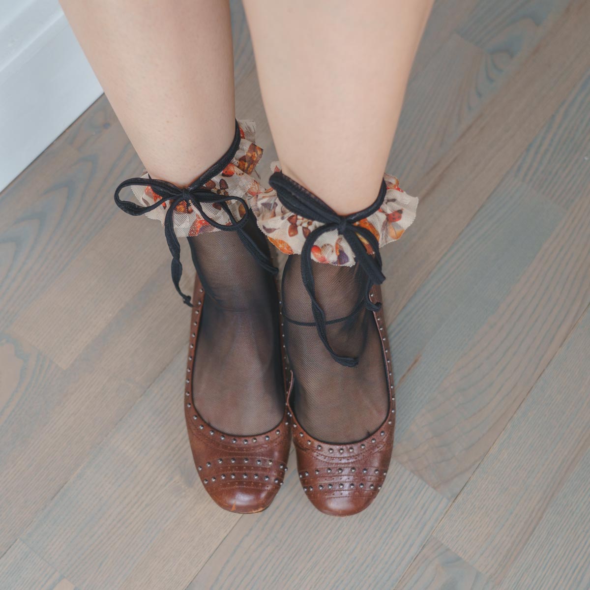Magical Mushrooms Ruffle Socks + Scrunchie Set - Uye Surana