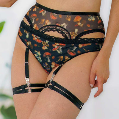 Black Strappy Leg Garters - Uye Surana
