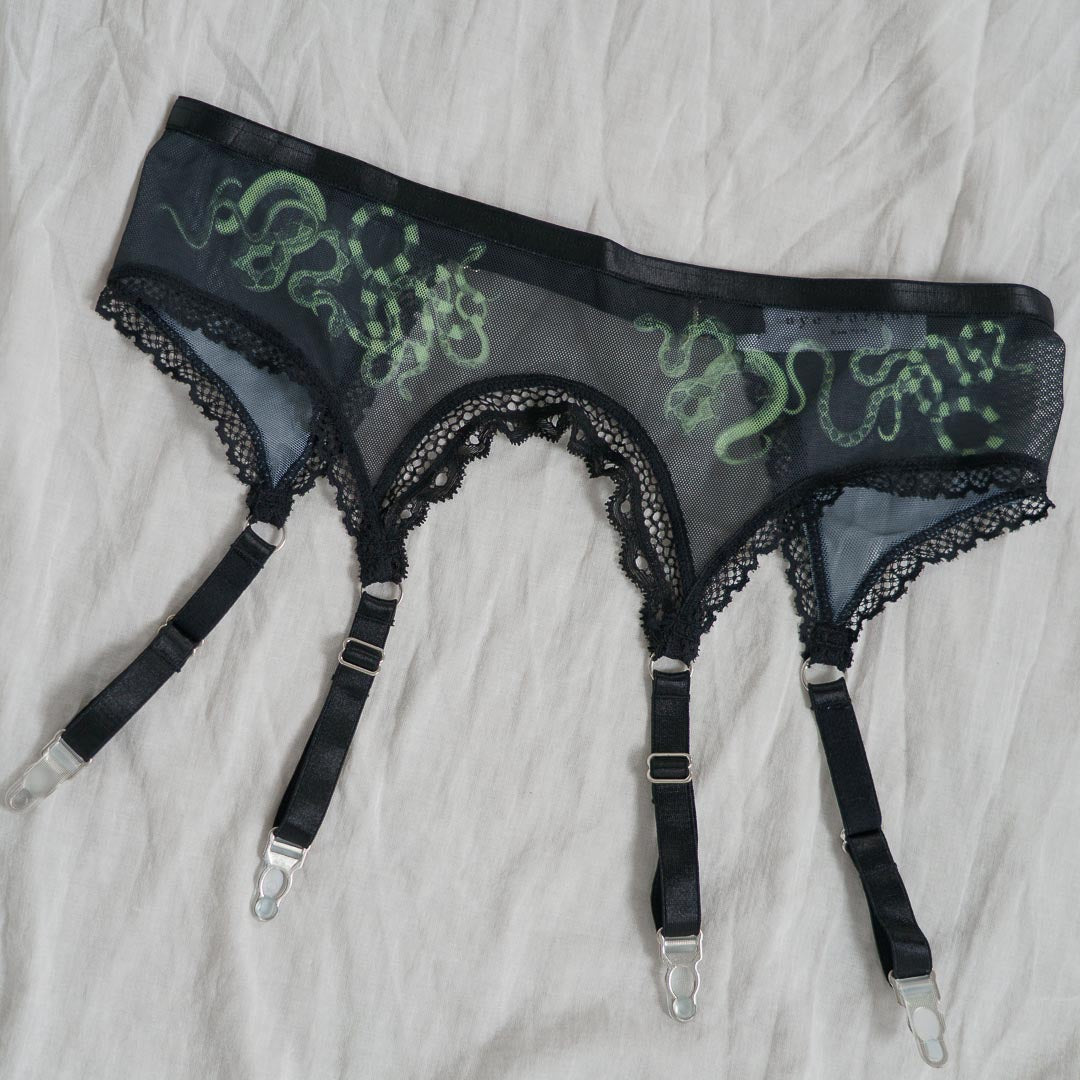 Obsidian Jade Snakes Adjustable Garter Belt